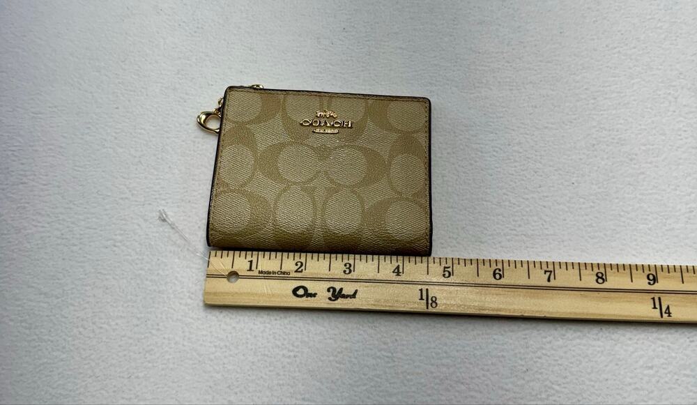 Coach Snap Wallet in Signature Canvas tan ad mauve pink classic C 0062a2